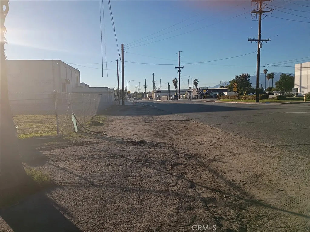 23983 E Central, San Bernardino, California 92408 home-pic-27