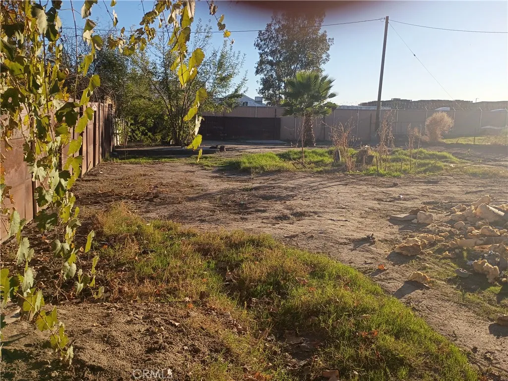 23983 E Central, San Bernardino, California 92408 home-pic-22