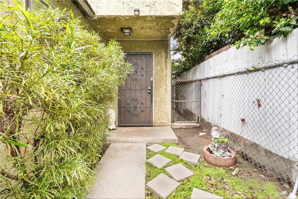 15352 Downey, Paramount, California 90723 home-pic-3