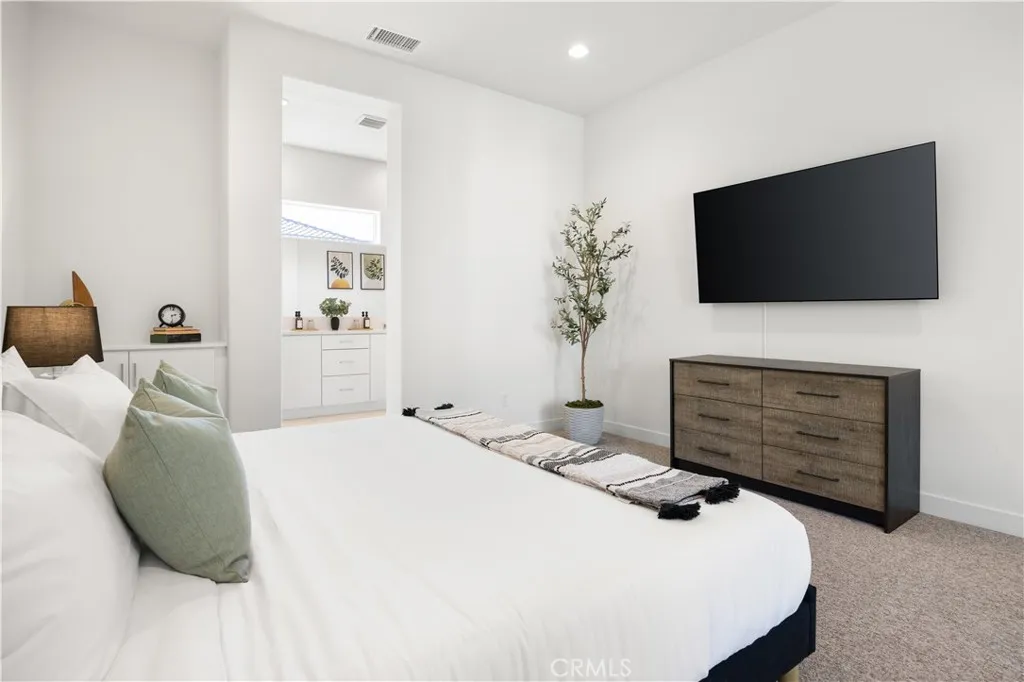 55724 Isleworth, La Quinta, California 92253 home-pic-2