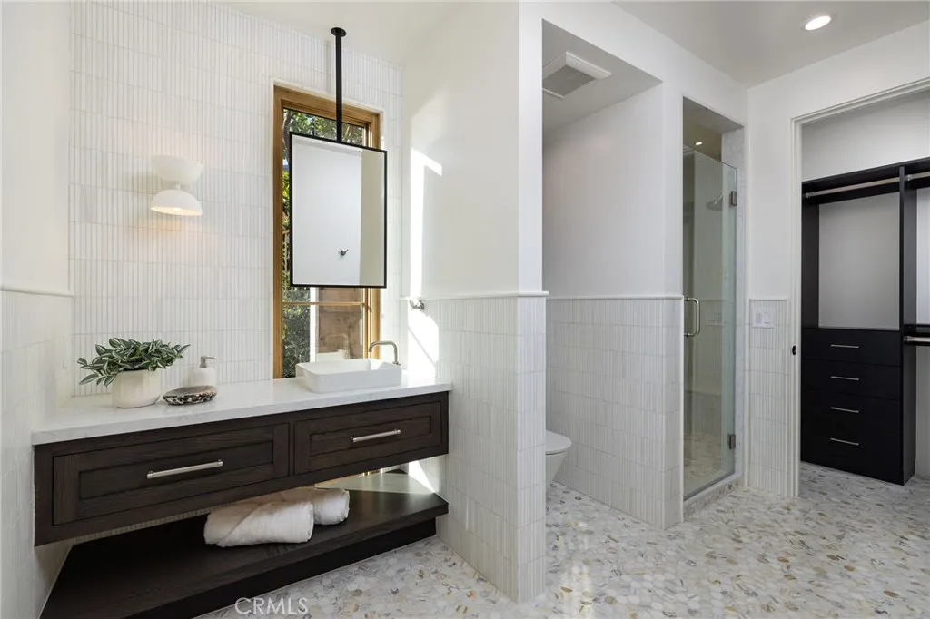 1015 Madison Place, Laguna Beach, California 92651 home-pic-27