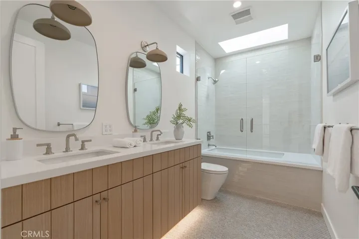 11825 Tennessee Avenue, Los Angeles, California 90064