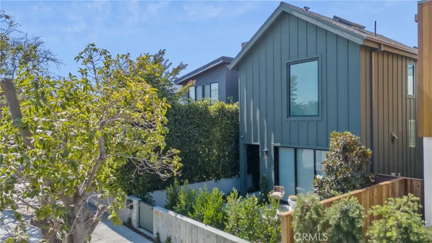 11825 Tennessee Avenue, Los Angeles, California 90064