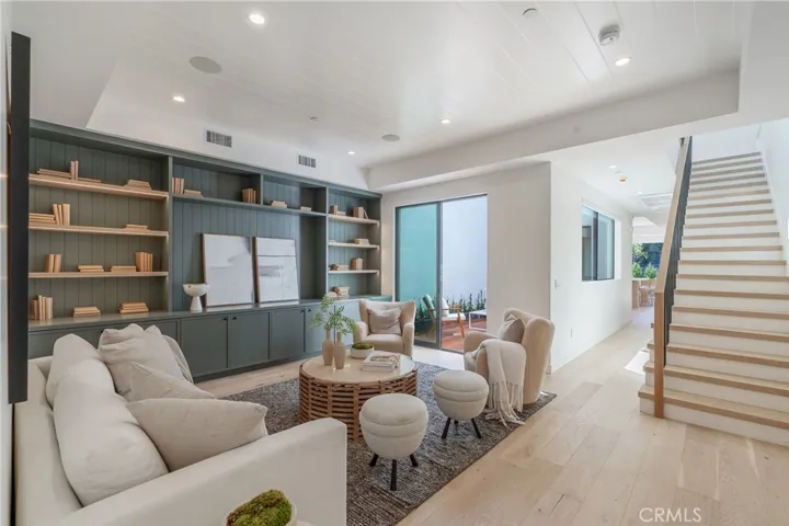 11825 Tennessee Avenue, Los Angeles, California 90064