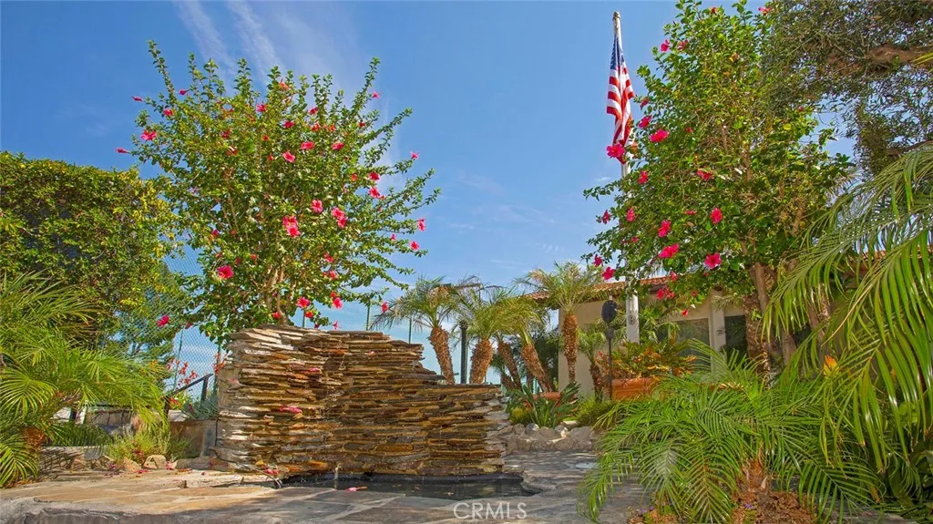 7901 Via Stefano, Burbank, California 91504 home-pic-48