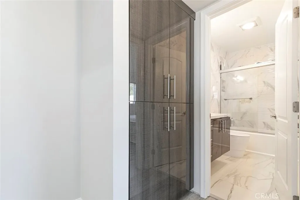 7901 Via Stefano, Burbank, California 91504 home-pic-27