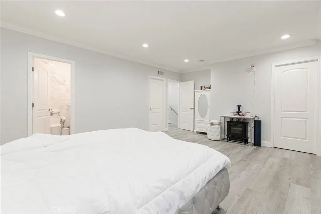 7901 Via Stefano, Burbank, California 91504 home-pic-34