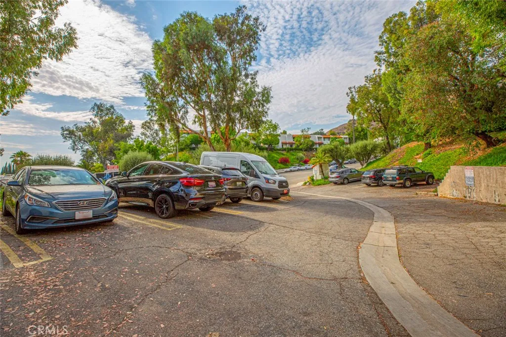 7901 Via Stefano, Burbank, California 91504 home-pic-42