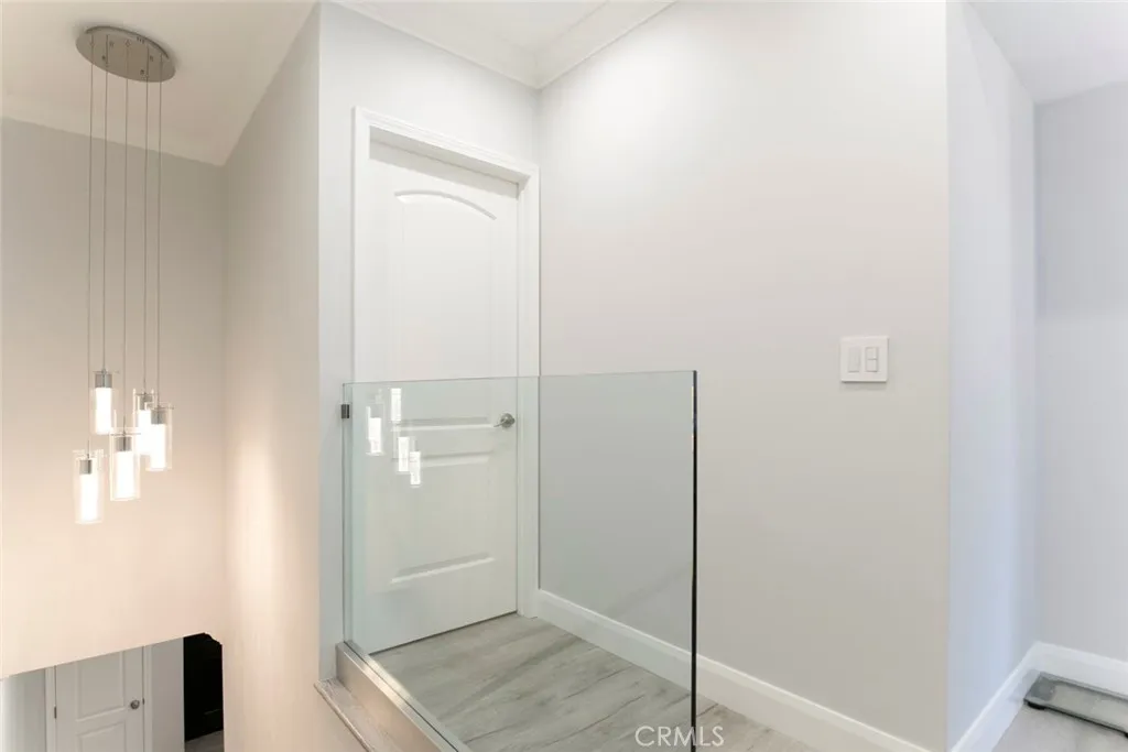 7901 Via Stefano, Burbank, California 91504 home-pic-24