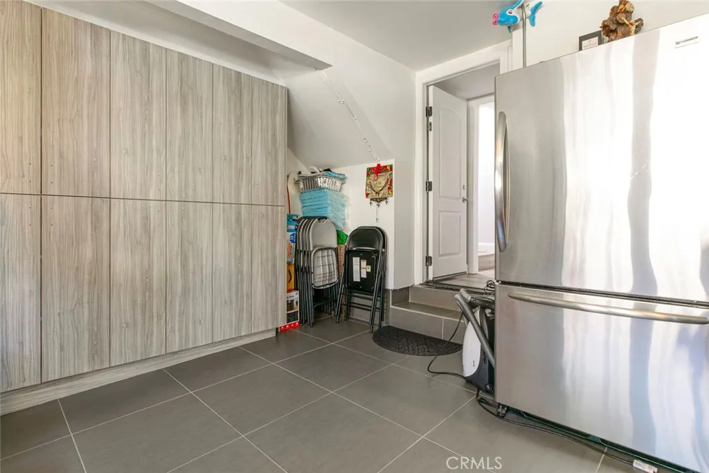 7901 Via Stefano, Burbank, California 91504 home-pic-22