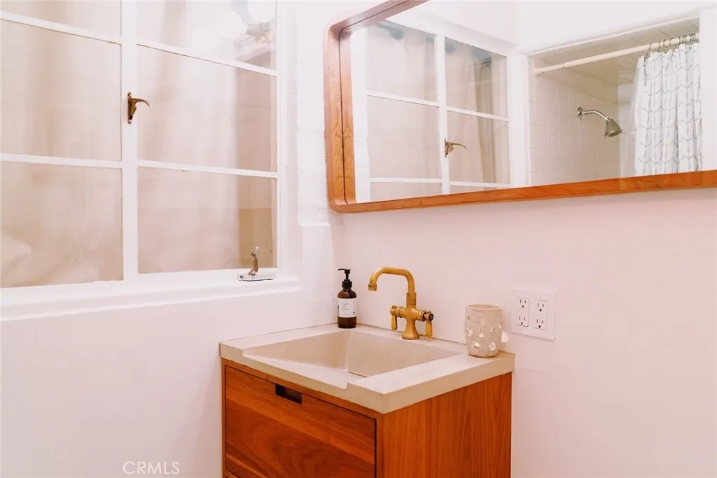 48938 Mockingbird Lane, Morongo Valley, California 92256 home-pic-54