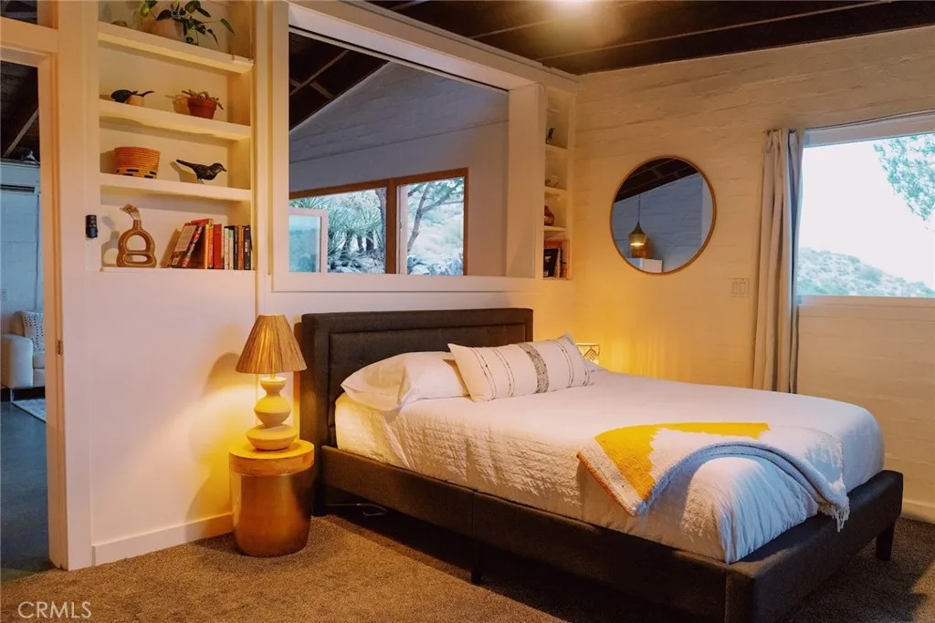 48938 Mockingbird Lane, Morongo Valley, California 92256 home-pic-48