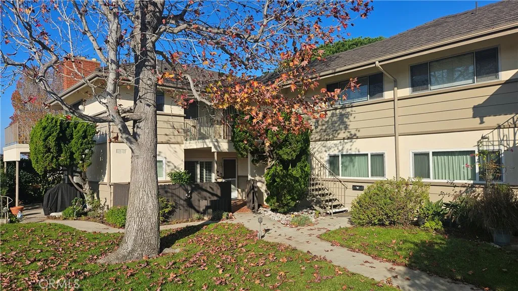 22909 Nadine B, Torrance, California 90505 home-pic-1