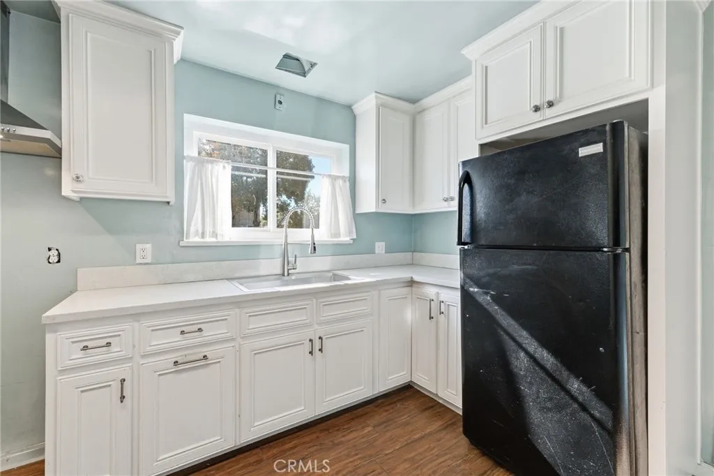 424 W Yale Avenue, Coalinga, California 93210 home-pic-25