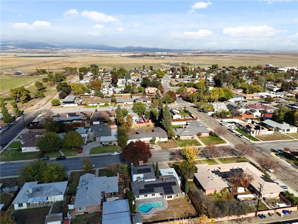424 W Yale Avenue, Coalinga, California 93210 home-pic-43