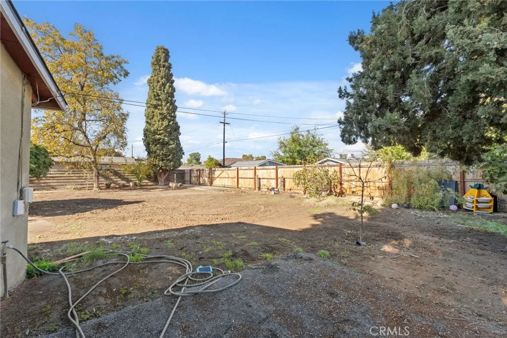 424 W Yale Avenue, Coalinga, California 93210 home-pic-36