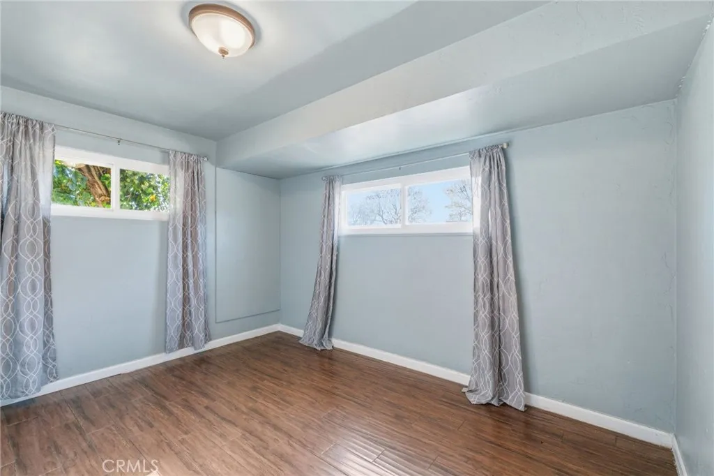 424 W Yale Avenue, Coalinga, California 93210 home-pic-4