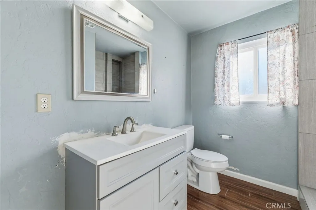 424 W Yale Avenue, Coalinga, California 93210 home-pic-9