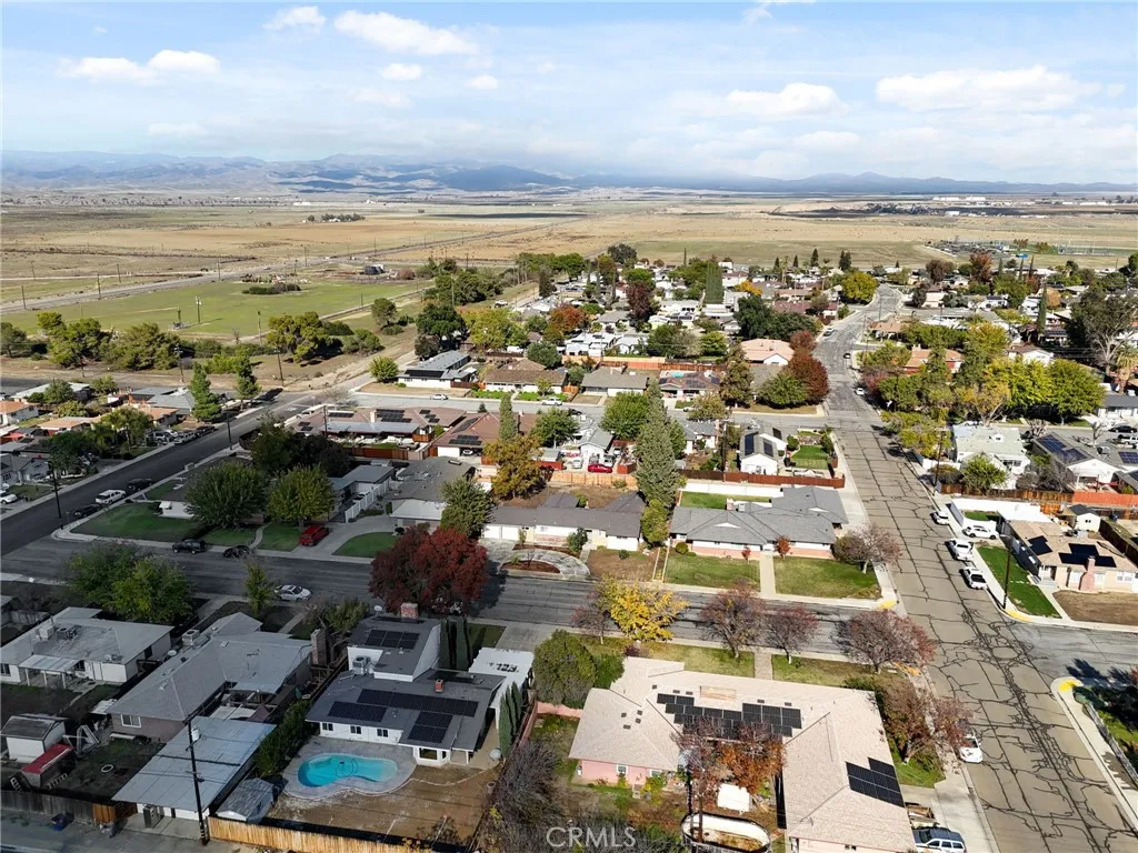 424 W Yale Avenue, Coalinga, California 93210 home-pic-40