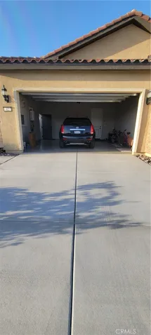2-car garage