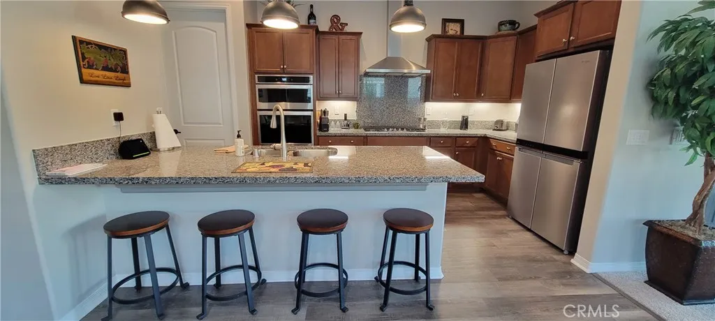 Counter sitting area at Kitchen