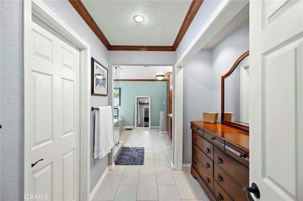 4744 Live Oak Canyon, La Verne, California 91750 home-pic-28
