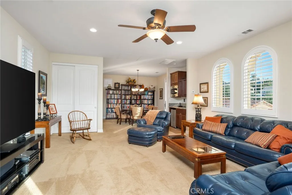 15929 Mandalay Road, Santa Clarita, California 91387 home-pic-55