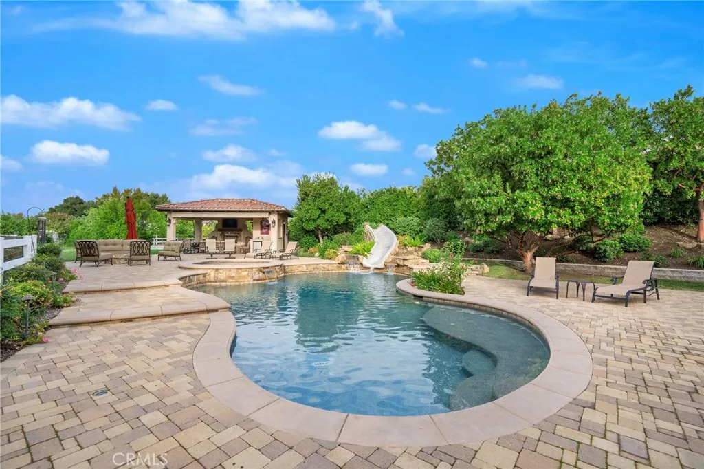 15929 Mandalay Road, Santa Clarita, California 91387 home-pic-13
