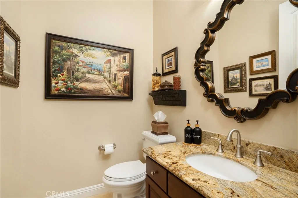 15929 Mandalay Road, Santa Clarita, California 91387 home-pic-52