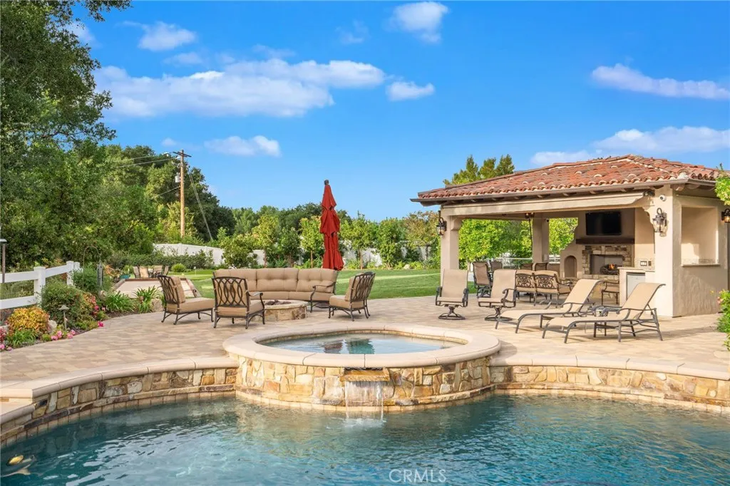 15929 Mandalay Road, Santa Clarita, California 91387 home-pic-14