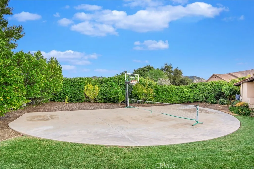 15929 Mandalay Road, Santa Clarita, California 91387 home-pic-20