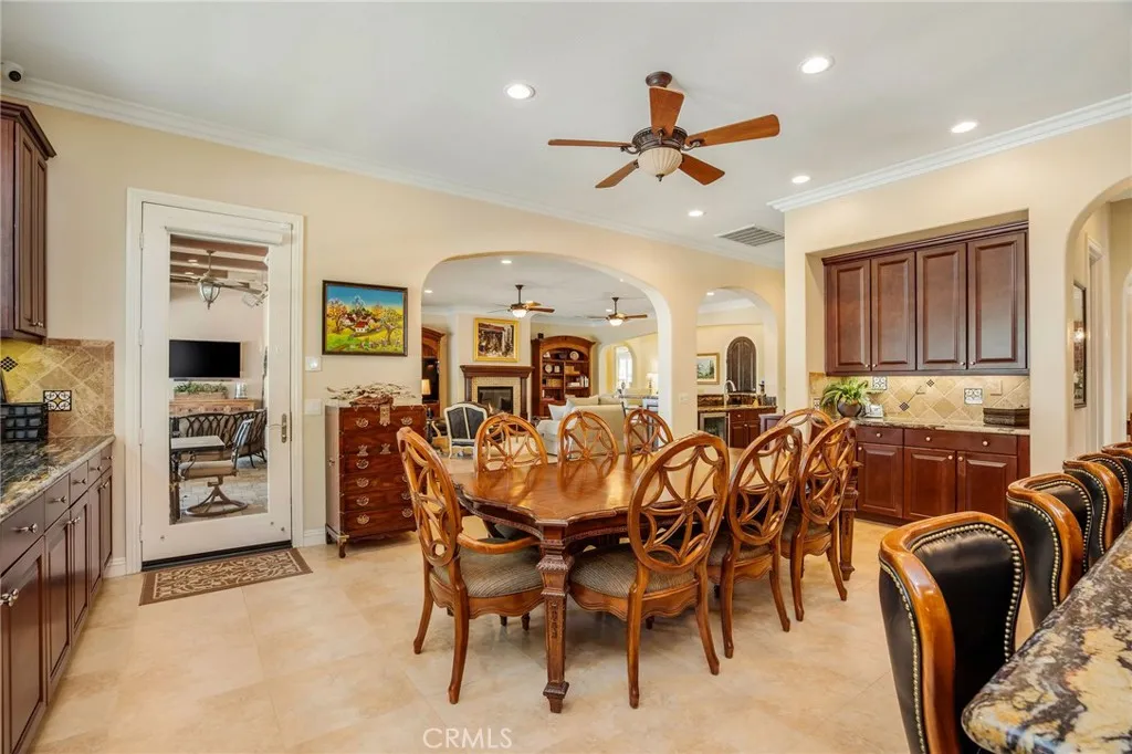 15929 Mandalay Road, Santa Clarita, California 91387 home-pic-42