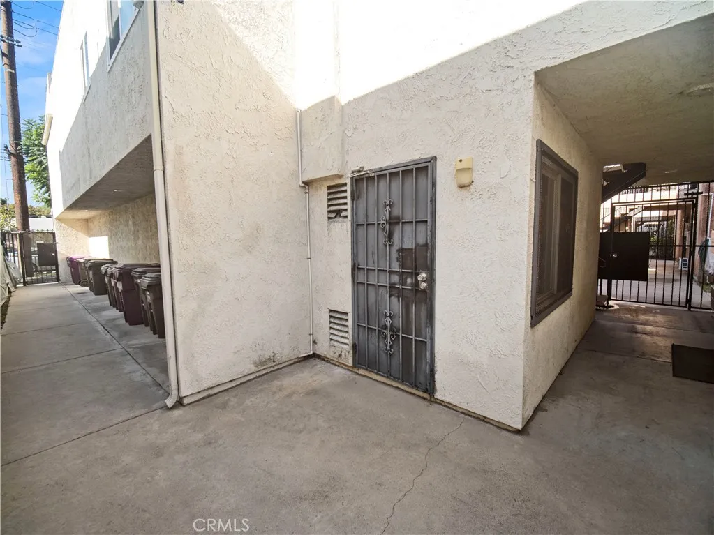 6130 Orange, Long Beach, California 90805 home-pic-16