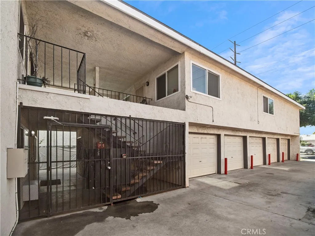 6130 Orange, Long Beach, California 90805 home-pic-3
