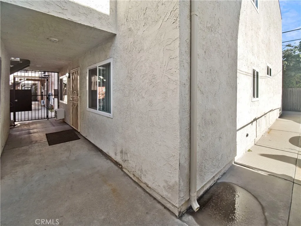 6130 Orange, Long Beach, California 90805 home-pic-17