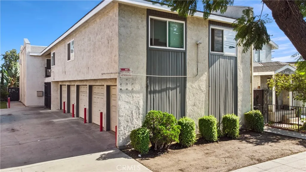 6130 Orange, Long Beach, California 90805 home-pic-1