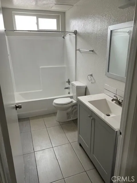 6130 Orange, Long Beach, California 90805 home-pic-12