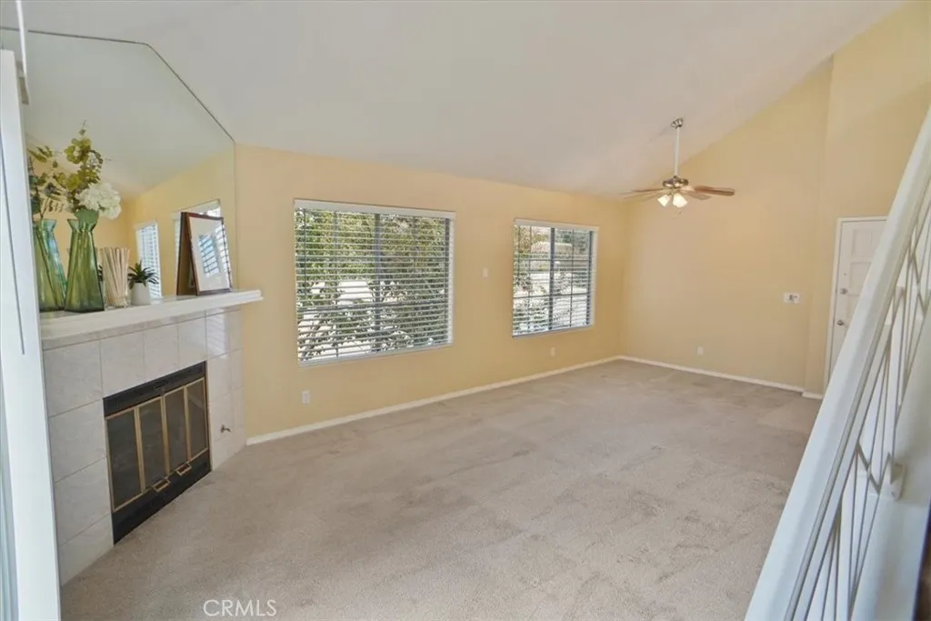 23933 Del Monte Drive 24, Valencia, California 91355 home-pic-3