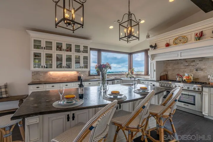 604 Camino De Orchidia, Encinitas, California 92024