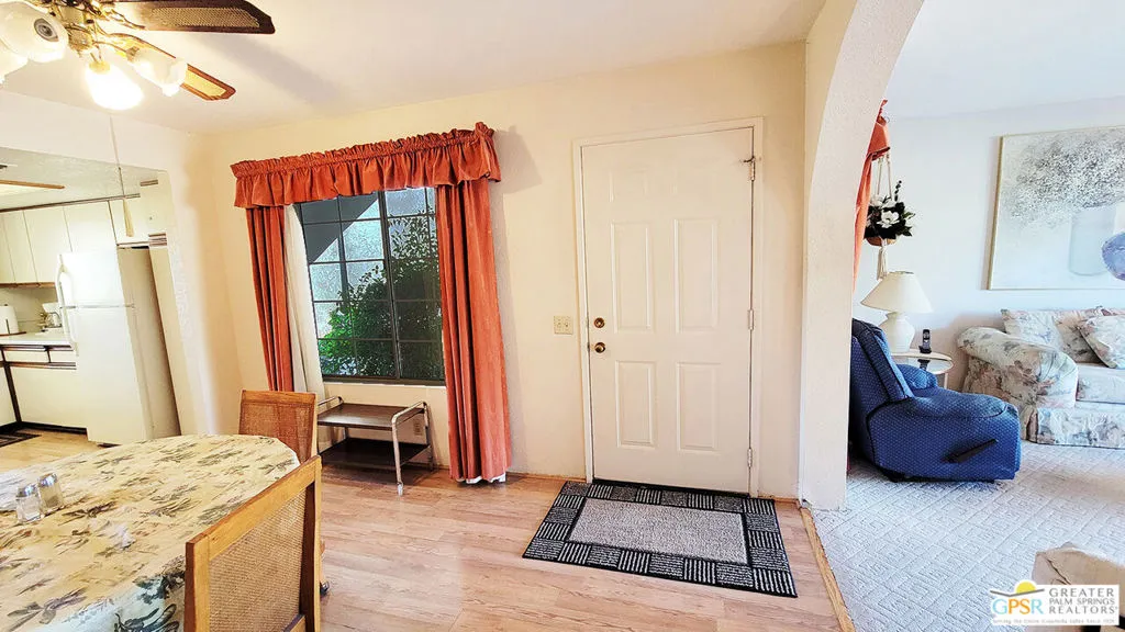 2700 E Mesquite Avenue E29, Palm Springs, California 92264 home-pic-9