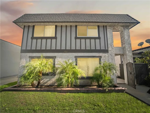 6552 Orange, Long Beach, California 90805
