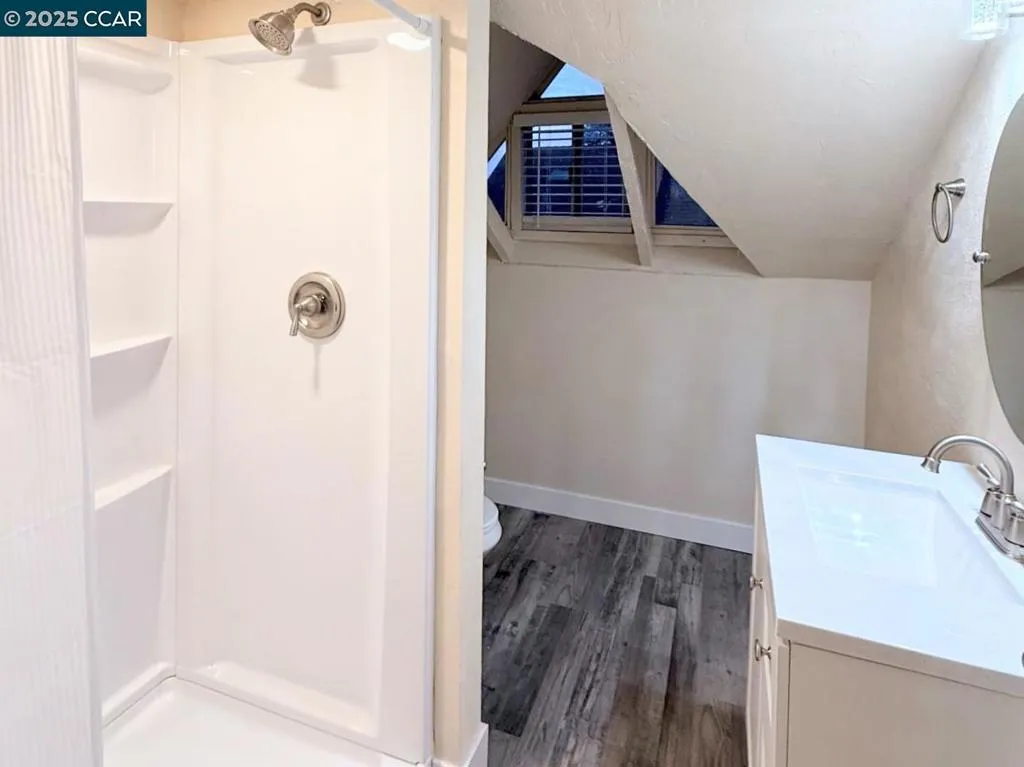 1716 Estudillo St, Martinez, California 94553 home-pic-12