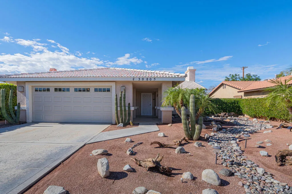 30805 Avenida Alvera, Cathedral City, California 92234 home-pic-1