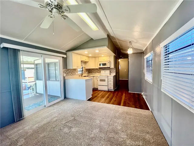 1295 S Cawston 263, Hemet, California 92545