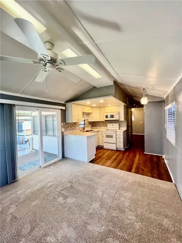 1295 S Cawston 263, Hemet, California 92545