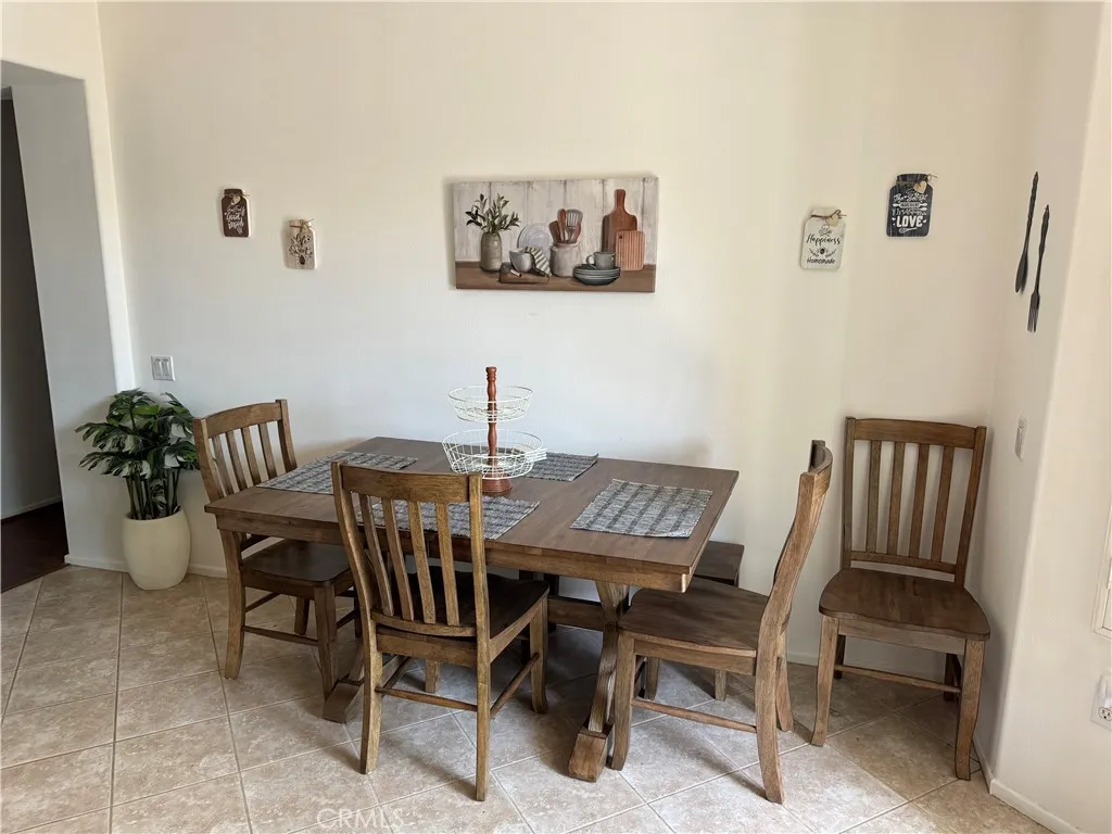 39800 Dorset Dr, Palm Desert, California 92211 home-pic-4