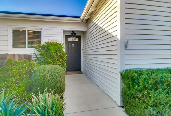 712 Lemon Avenue, Vista, California 92084
