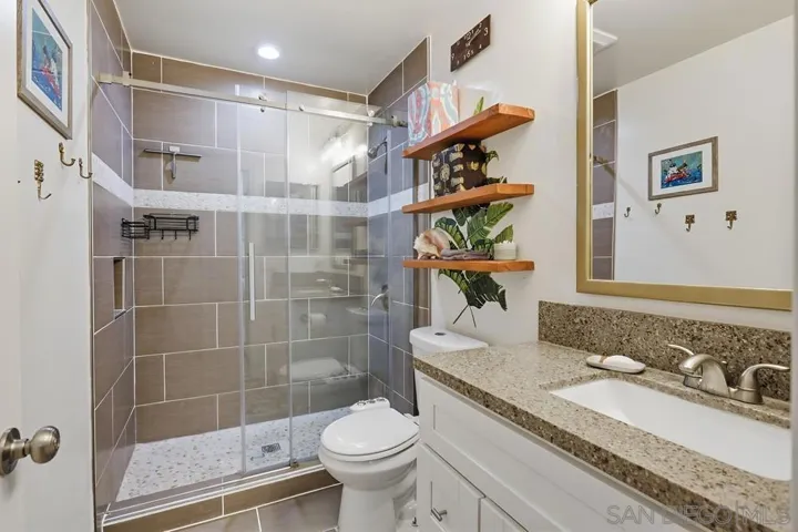 712 Lemon Avenue, Vista, California 92084
