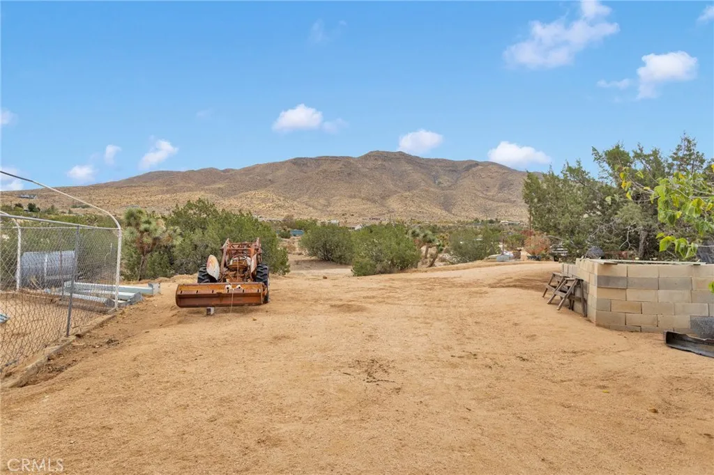 7848 Di Francesco, Apple Valley, California 92308 home-pic-20