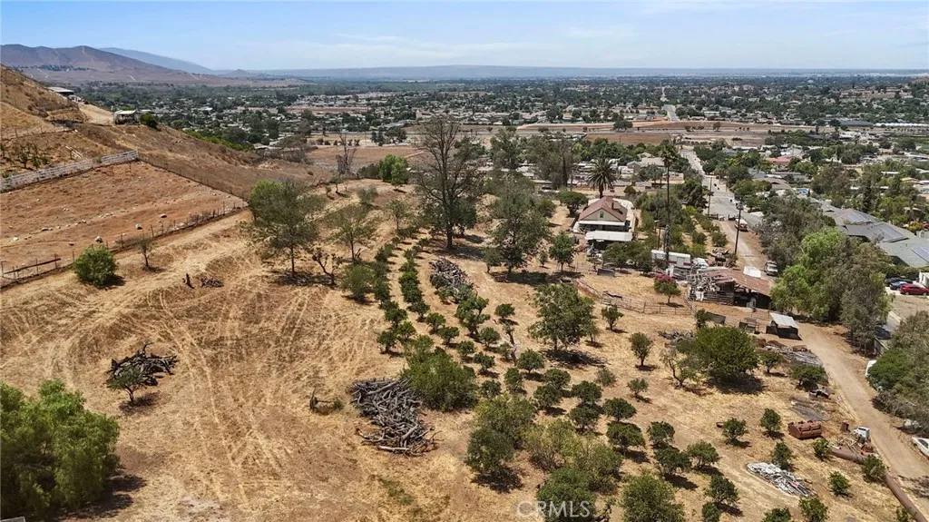 8600 58th, Jurupa Valley, California 92509 home-pic-2